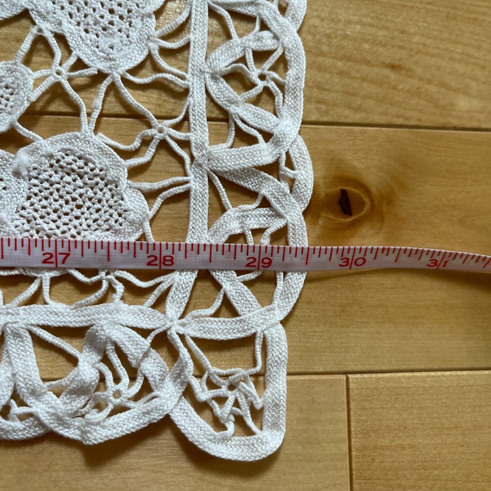 Crocheted Runner - Picture 4 of 5